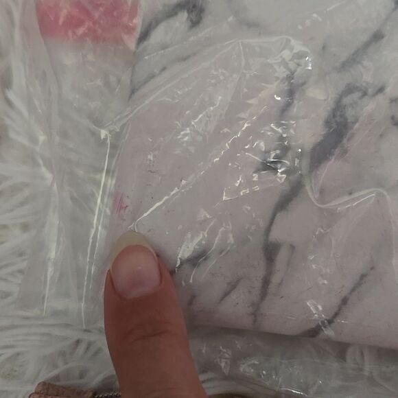 Ipsy bags $5 each with bundle purchase...or buy outright poshlikeaboss buy live - Picture 10 of 15